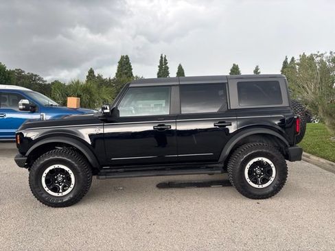 Used 2023 Ford Bronco Outer Banks w/ Sasquatch Package AWD/4WD image 8