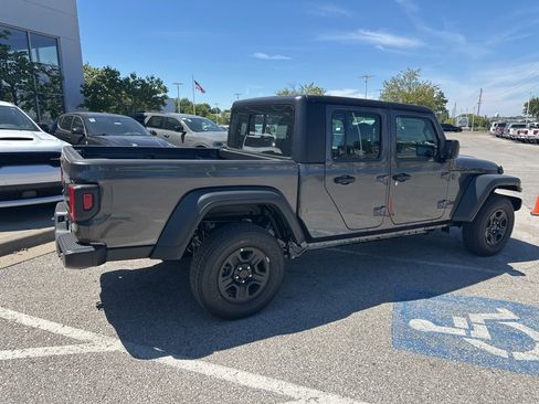 New 2025 Jeep Gladiator Sport image 33