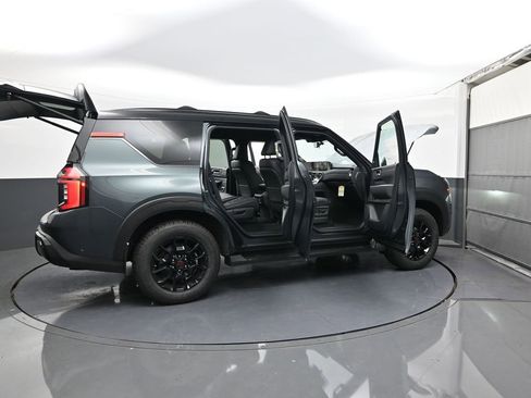 New 2025 Nissan Armada PRO-4X image 32