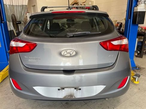 Used 2016 Hyundai Elantra GT FWD image 10