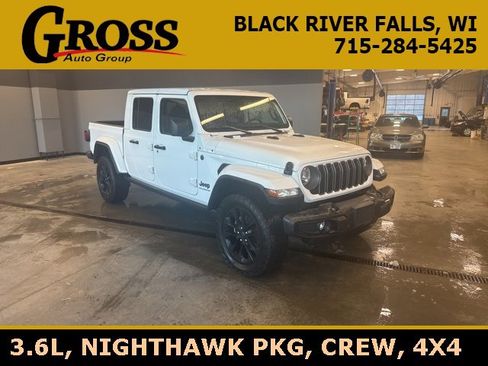 Used 2024 Jeep Gladiator Sport image 1