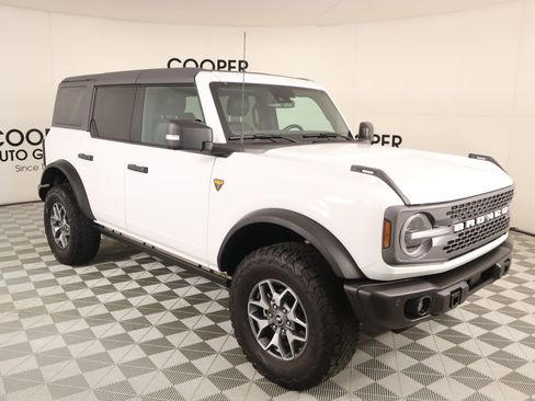 Used 2023 Ford Bronco Badlands AWD/4WD image 1