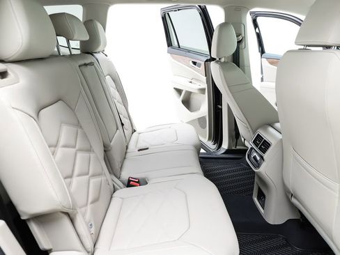 New 2026 Volkswagen Atlas SE image 78