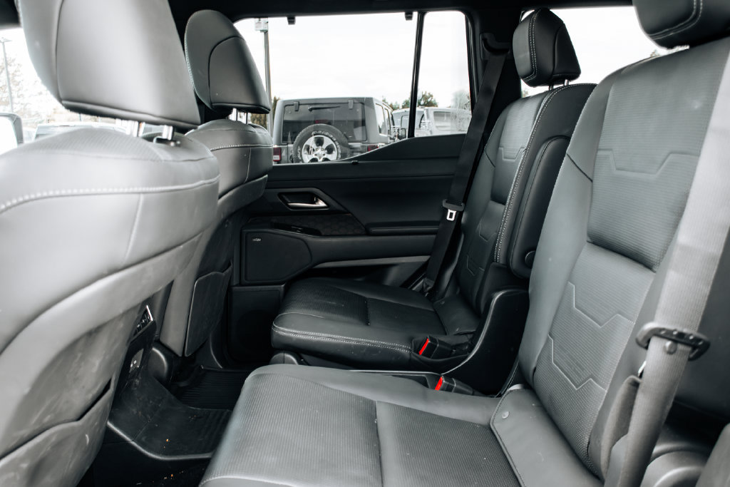 Used 2024 Lexus GX 550 w/ Accessory Package (Z1) AWD/4WD image 26