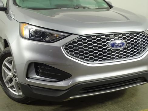Used 2024 Ford Edge SEL image 62