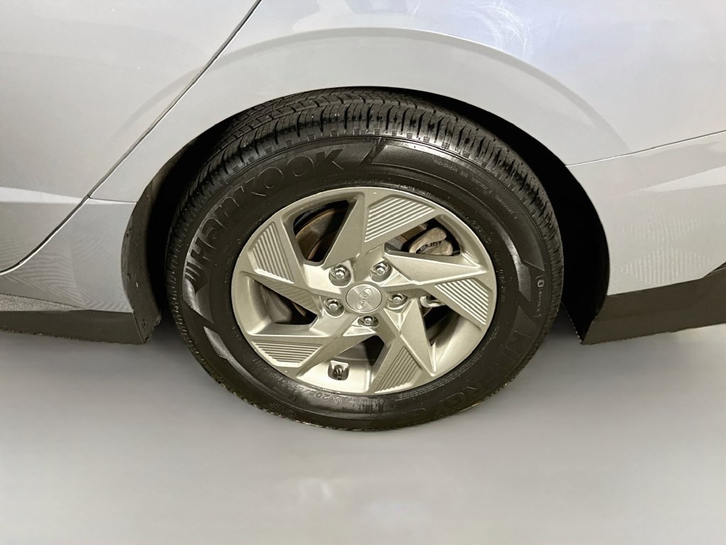 Certified 2025 Hyundai Sonata SE FWD image 32