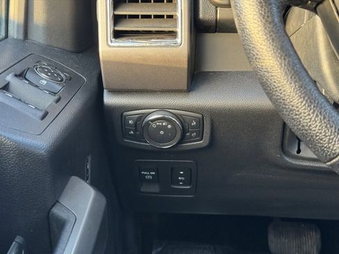 Used 2016 Ford F150 XLT w/ Equipment Group 302A Luxury image 30