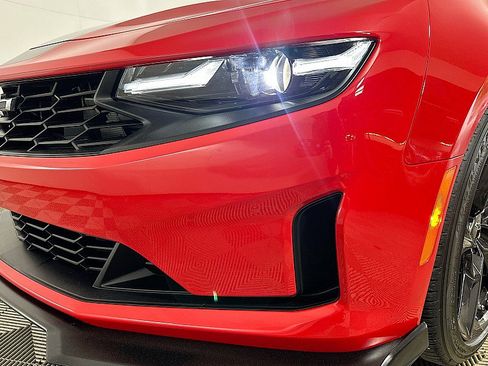 Used 2022 Chevrolet Camaro LT RWD image 25