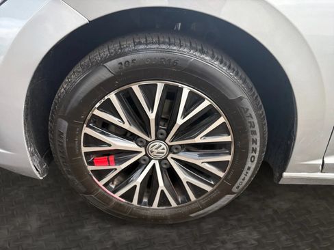 Used 2021 Volkswagen Jetta SE FWD image 36