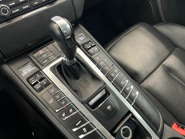 Used 2017 Porsche Macan S AWD/4WD image 17
