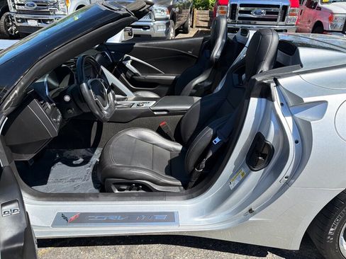Used 2016 Chevrolet Corvette Stingray Convertible w/ 2LT Preferred Equipment Group RWD image 22