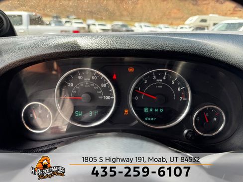 Used 2014 Jeep Wrangler Rubicon w/ Power Convenience Group AWD/4WD image 25