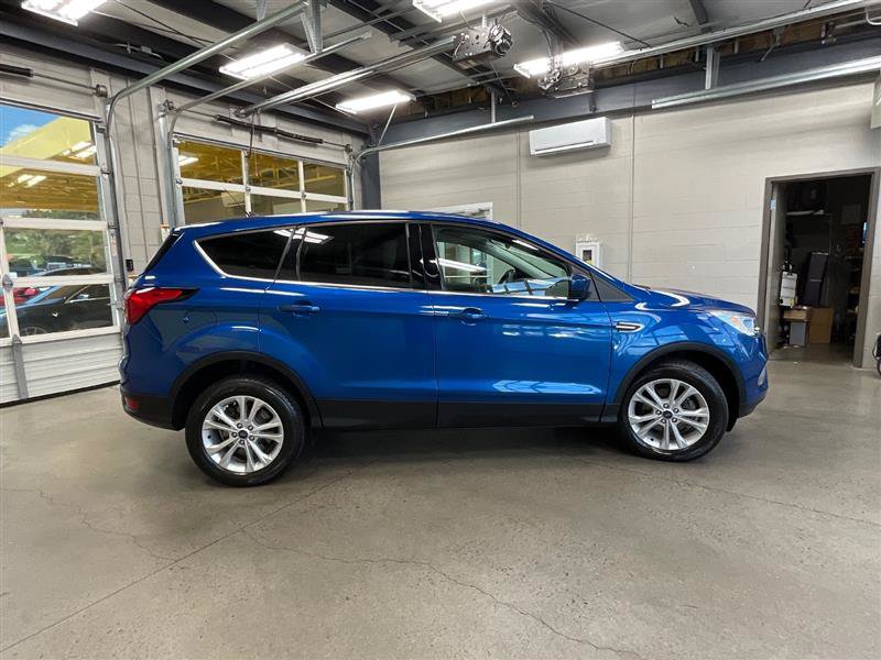 Used 2019 Ford Escape SE FWD image 6