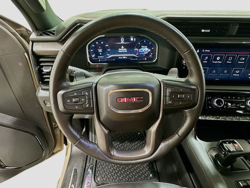 Used 2023 GMC Sierra 1500 AT4 AWD/4WD image 11