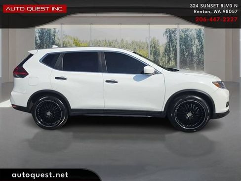 Used 2018 Nissan Rogue S FWD image 4