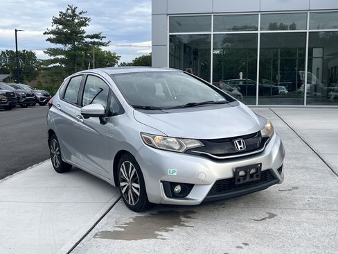 Used 2016 Honda Fit EX image 2