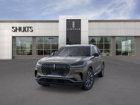 New 2026 Lincoln Aviator AWD image 2