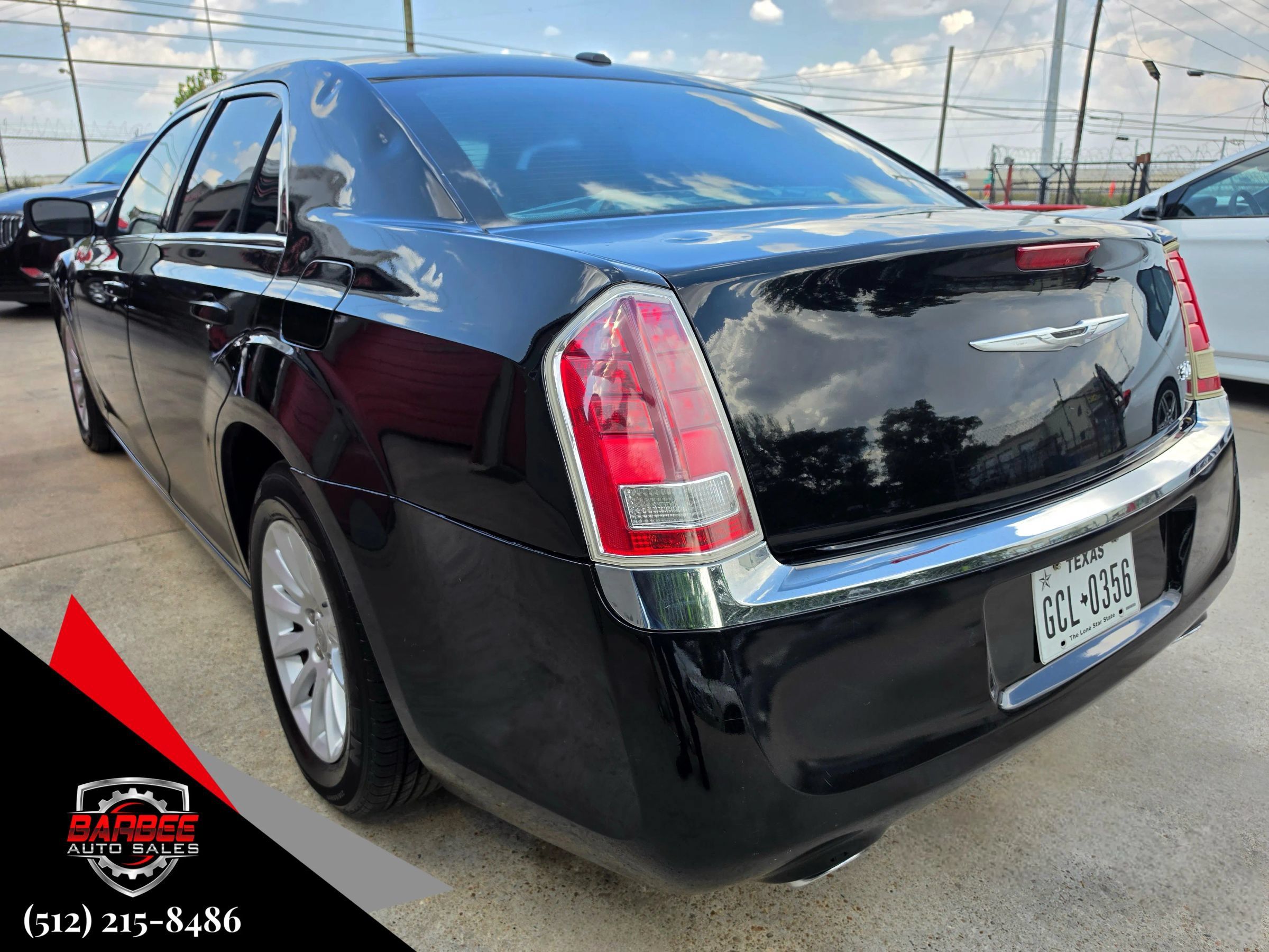 Used 2012 Chrysler 300 RWD image 5