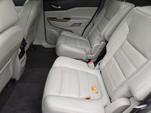 Used 2017 GMC Acadia Denali w/ Technology Package image 27