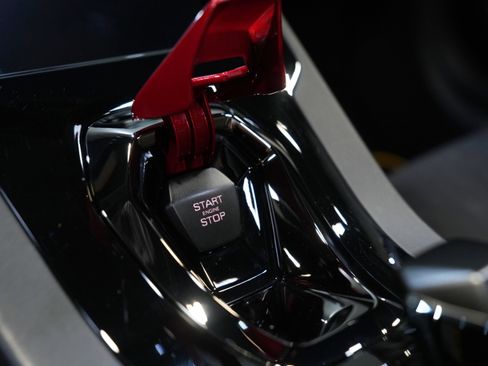 Used 2024 Lamborghini Huracan EVO image 56