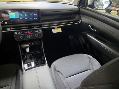 New 2026 Hyundai Tucson SE FWD image 17