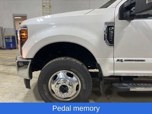 Used 2018 Ford F350 Lariat w/ Lariat Ultimate Package image 16