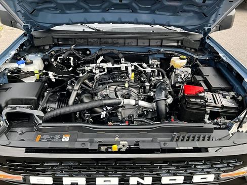 Used 2025 Ford Bronco Big Bend w/ Black Appearance Package image 9