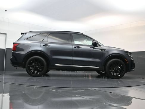 Used 2023 Kia Sorento SX AWD/4WD image 25
