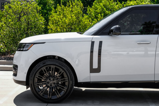 New 2026 Land Rover Range Rover SE AWD/4WD image 17