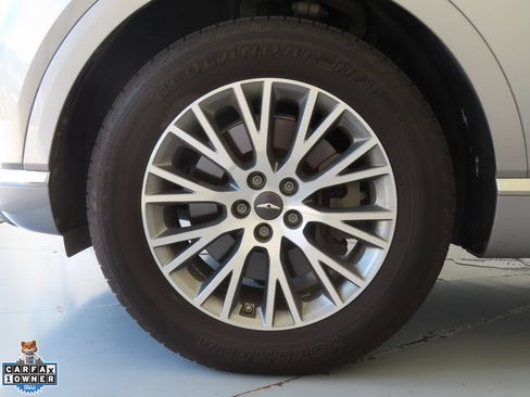 Used 2024 Genesis GV80 2.5T AWD/4WD image 29