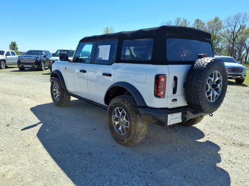 Used 2021 Ford Bronco Badlands image 6