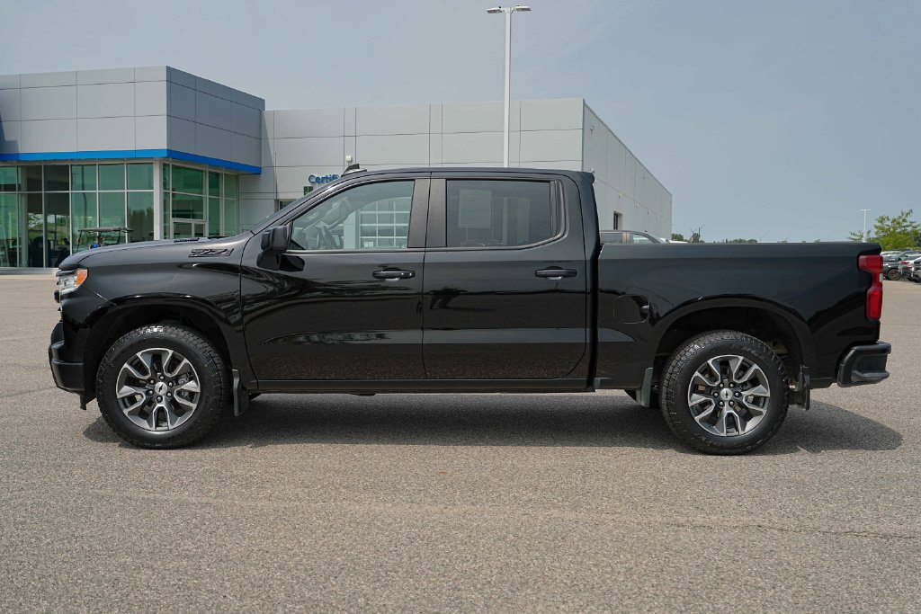 Used 2024 Chevrolet Silverado 1500 RST AWD/4WD image 11