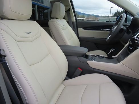 Used 2023 Cadillac XT6 Premium Luxury w/ Technology Package image 51