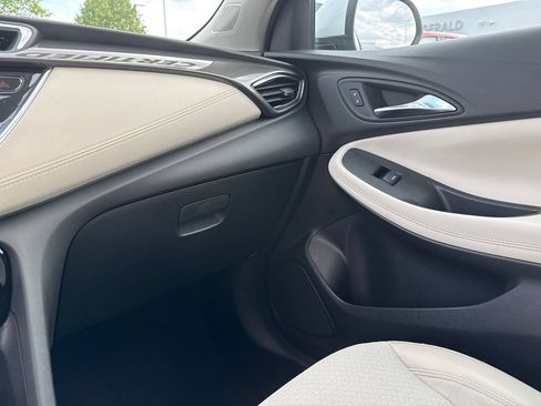 Certified 2023 Buick Encore GX Select FWD image 27