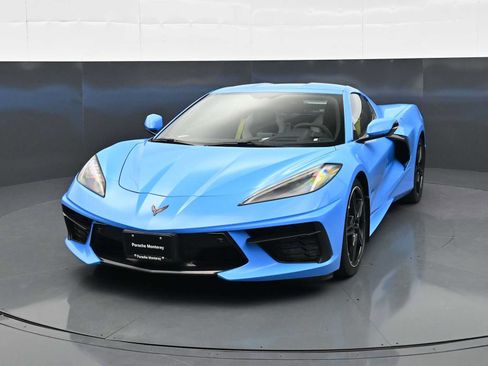Used 2021 Chevrolet Corvette Stingray Preferred Cpe w/ Engine Appearance Package RWD image 27