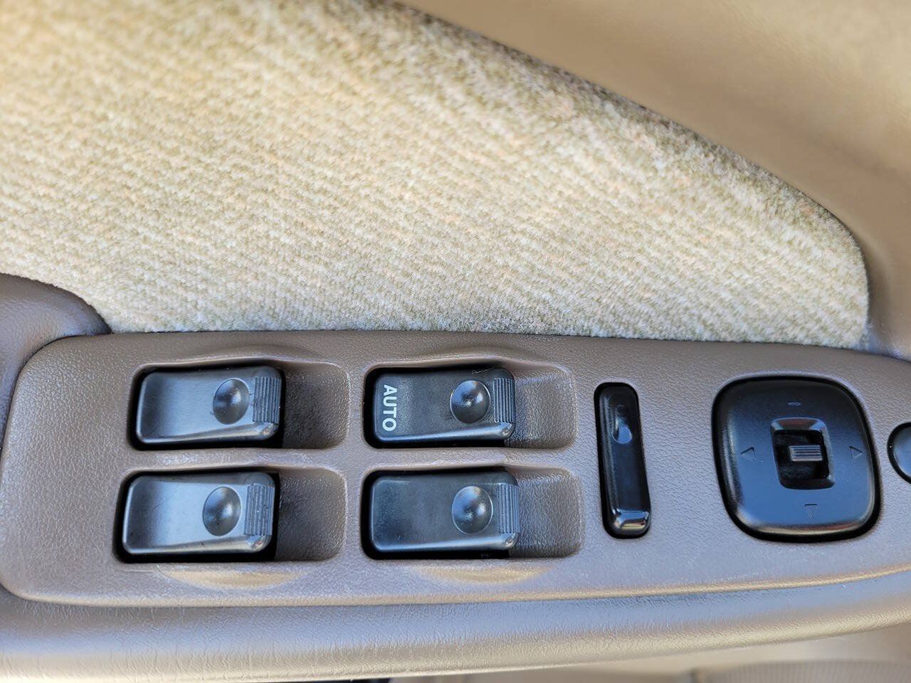 Used 1998 MAZDA Protege ES FWD image 29