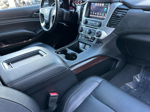 Used 2019 GMC Yukon SLT AWD/4WD image 17