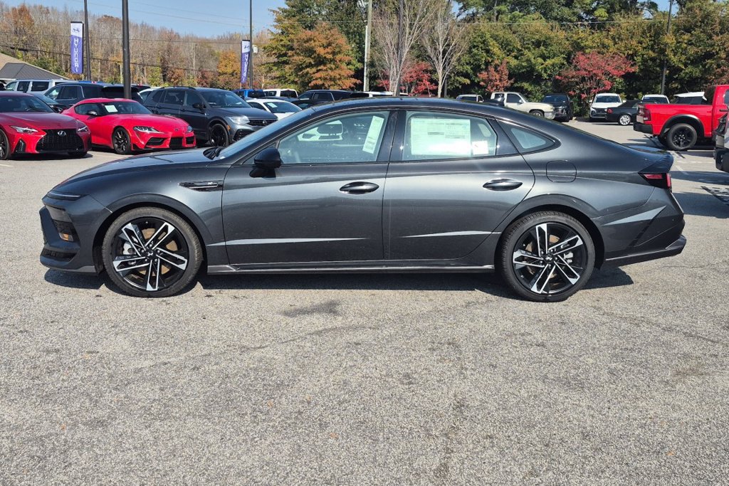 New 2027 Hyundai Sonata N Line FWD image 9