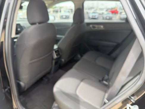 Used 2024 Kia Sportage LX image 28