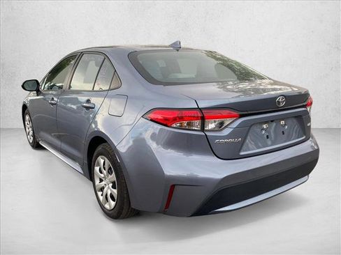 Used 2022 Toyota Corolla LE FWD image 9