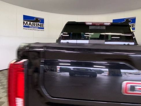 Used 2021 GMC Sierra 1500 AT4 w/ AT4 Premium Package AWD/4WD image 9