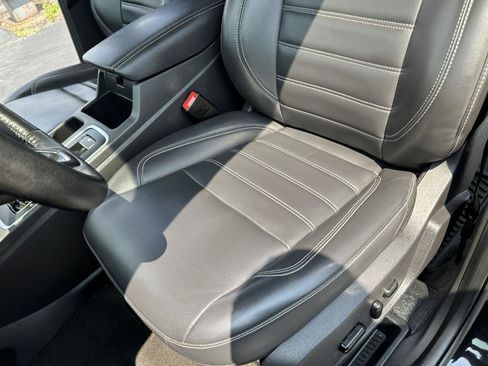 Used 2019 Ford Escape SEL AWD/4WD image 27