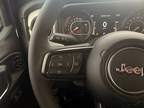 New 2026 Jeep Gladiator Sport image 21