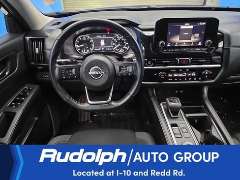 Used 2025 Nissan Pathfinder SV AWD/4WD image 15