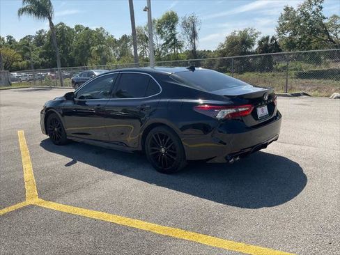 Used 2022 Toyota Camry XSE image 11