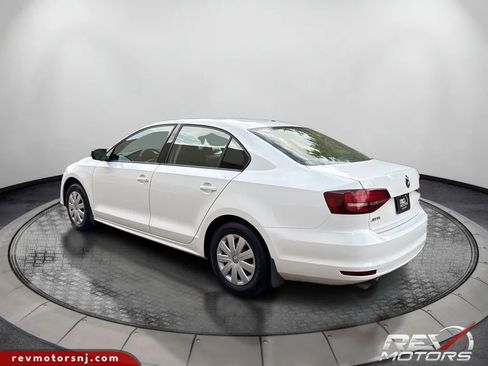 Used 2016 Volkswagen Jetta S FWD image 3