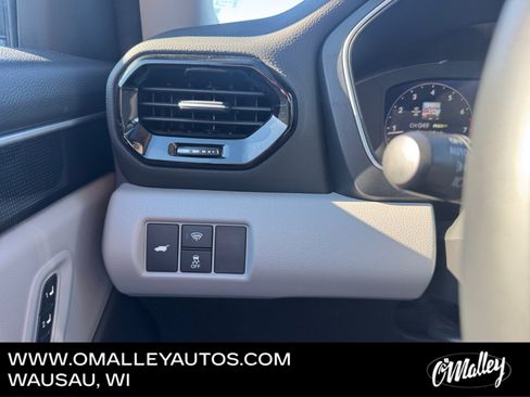 Used 2025 Honda Pilot Elite image 18