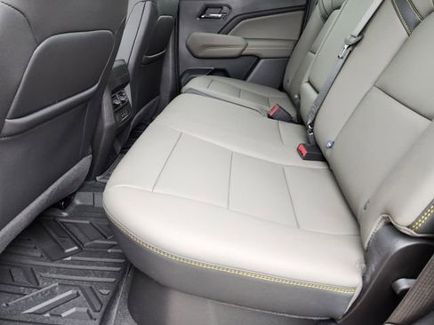 New 2026 Chevrolet Colorado ZR2 w/ Technology Package image 21