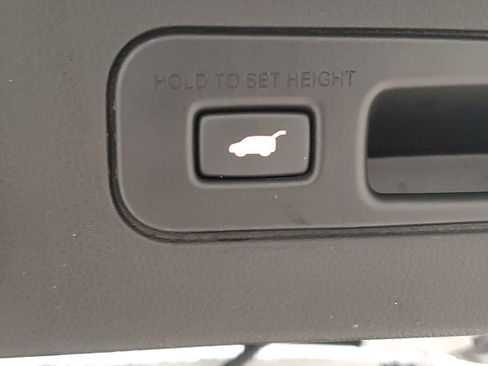 Certified 2025 Honda Pilot EX-L image 24