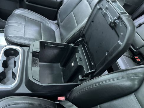 Used 2019 Chevrolet Silverado 1500 High Country w/ Technology Package AWD/4WD image 25